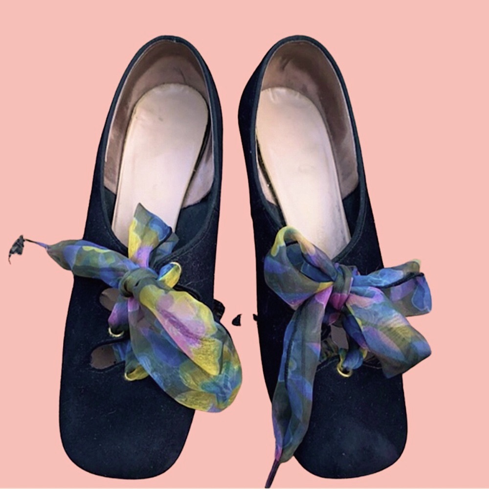 Vintage 1960’s , Mod, Mary Jane style, Black Suede Shoes with chunky heels
